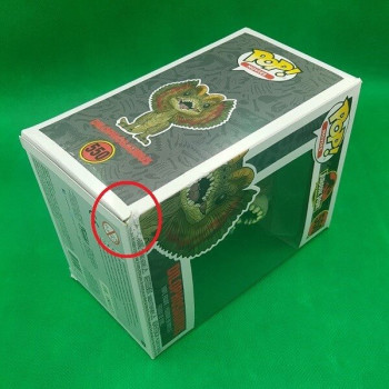 Funko POP Movies Jurassic Park - Dilophosaurus 550 Vinyl Figure Damaged Box